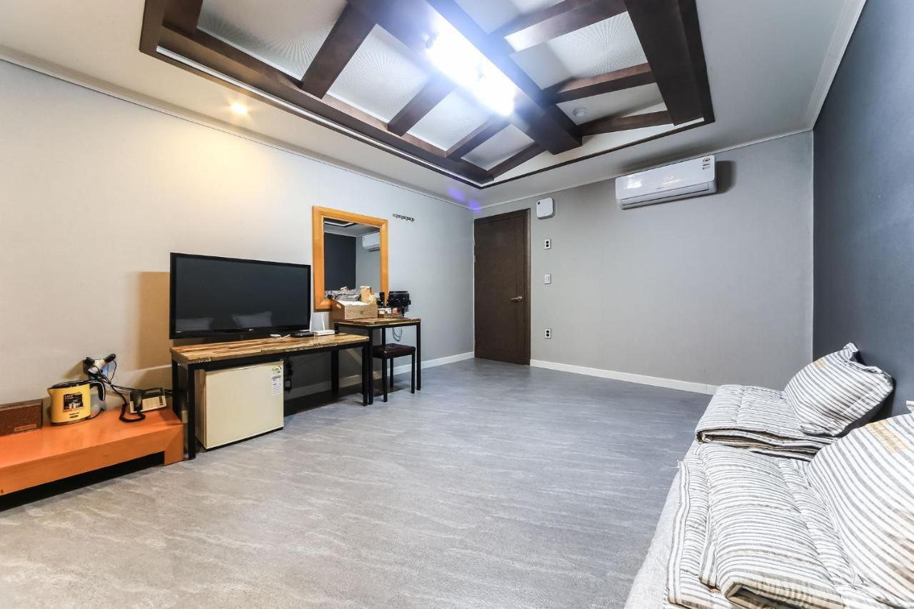 Geoje A-Plus Hotel Zewnętrze zdjęcie